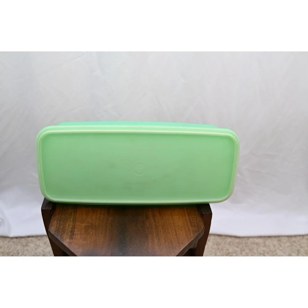Vintage Tupperware 782 Green Rectangle Vegetable Container with Drain 15x6x5